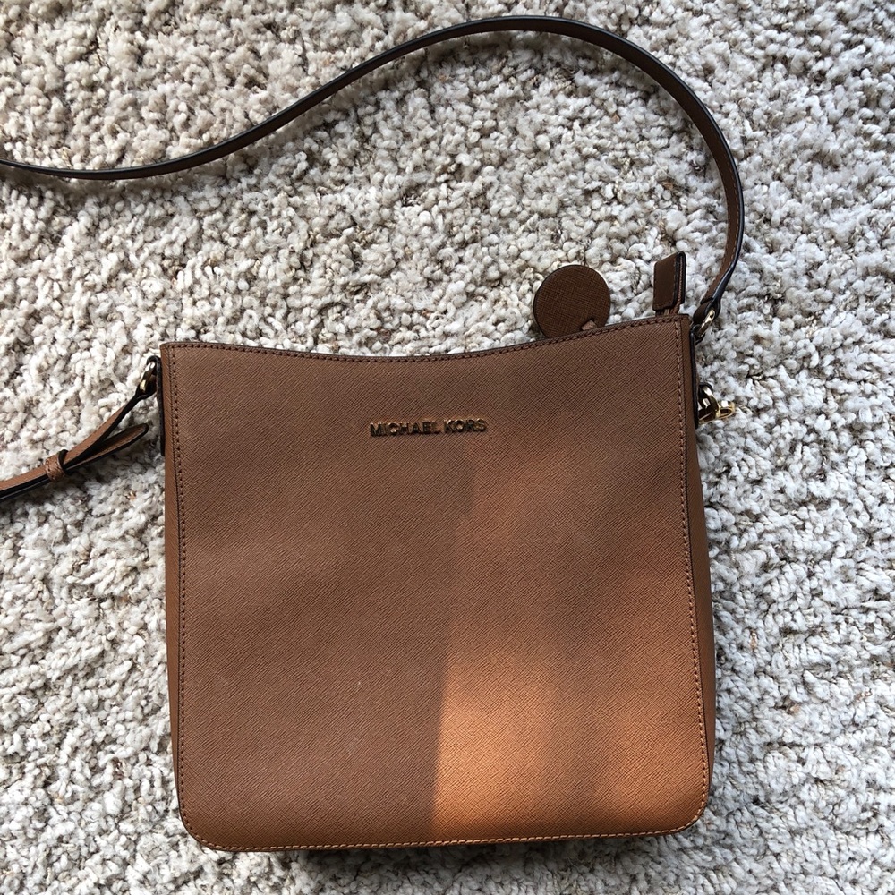 Michael Kors Jet Set Travel Large Messenger Bag